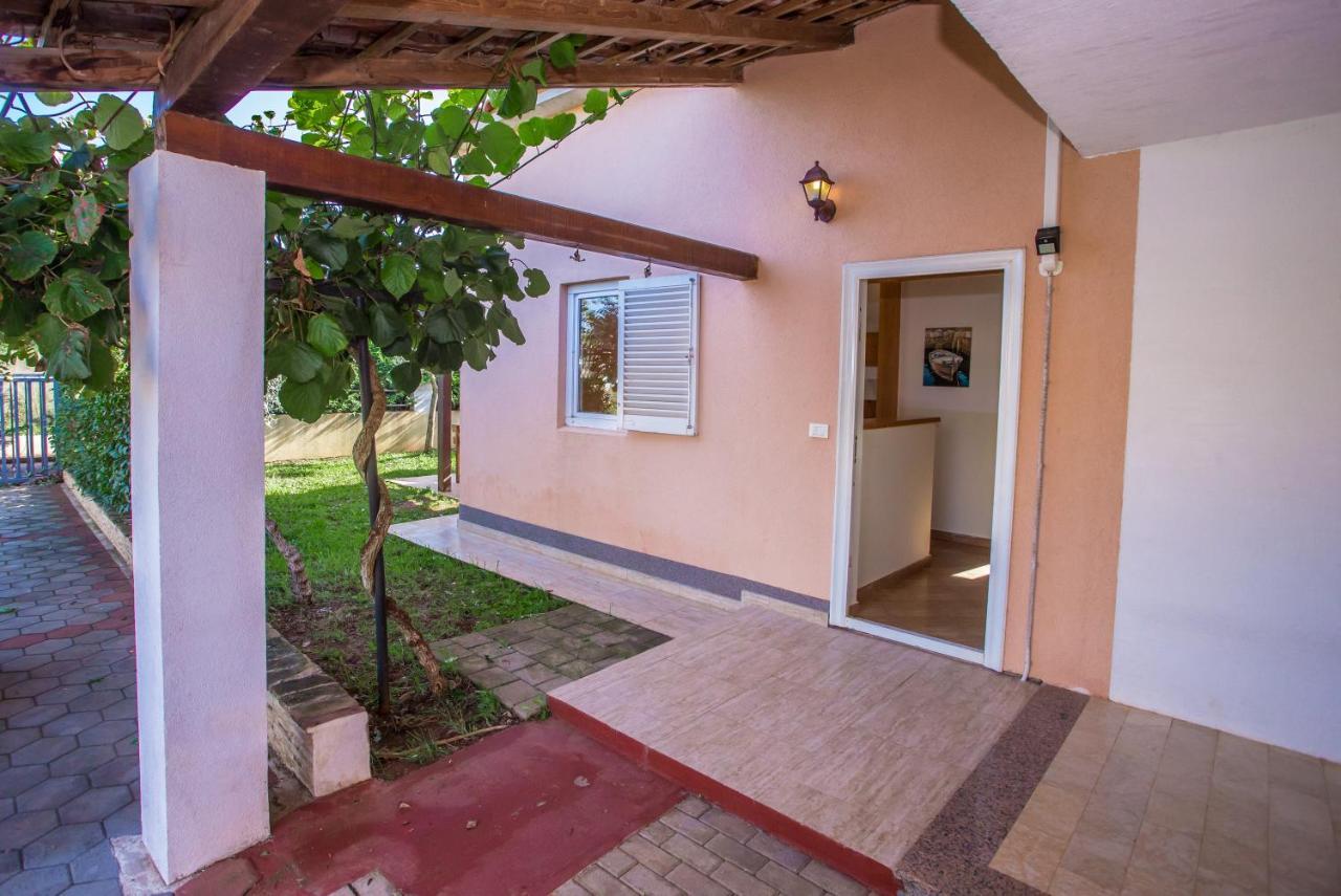 Ema-Dany Apartment Porec Exterior photo